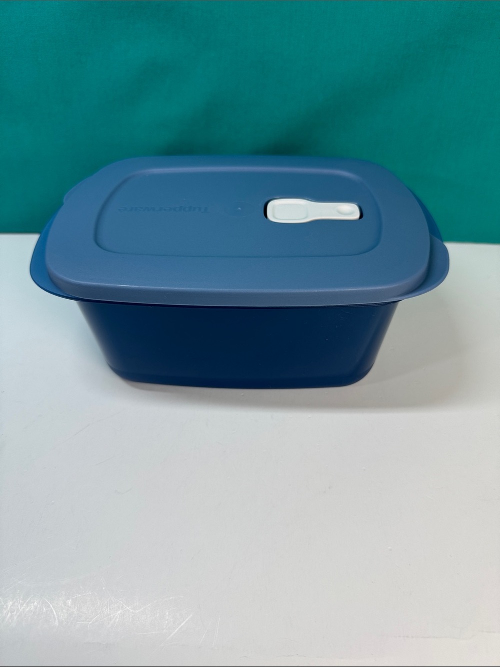 Tupperware CrystalWave Plus microwave reheating dish vented seal 1.7L / 7.25 cup